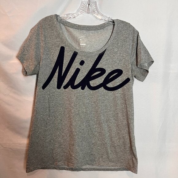 Nike Tops - Women's Nike Dri Fit Grey Scoop neck Short sleeve T shirt Size M